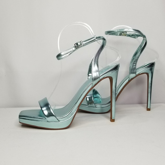 BCBGeneration Women's Caroline Heeled Sandal Size 8.5 Oasis Metallic NWT - Picture 1 of 8